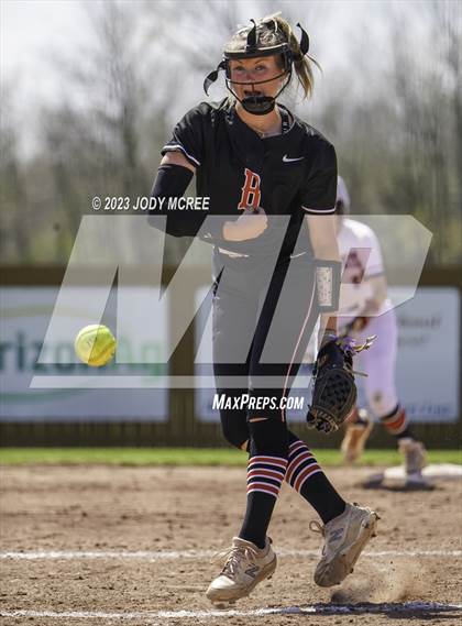 Thumbnail 1 in Brandon @ Lewisburg photogallery.