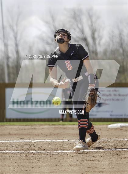 Thumbnail 1 in Brandon @ Lewisburg photogallery.