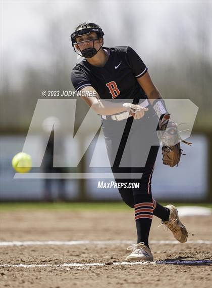 Thumbnail 1 in Brandon @ Lewisburg photogallery.