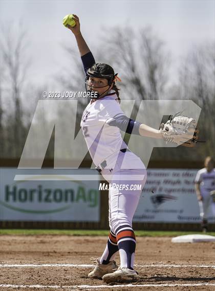 Thumbnail 2 in Brandon @ Lewisburg photogallery.