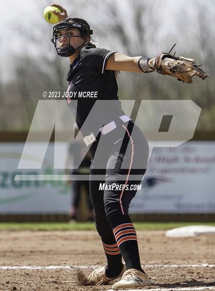 Thumbnail 2 in Brandon @ Lewisburg photogallery.