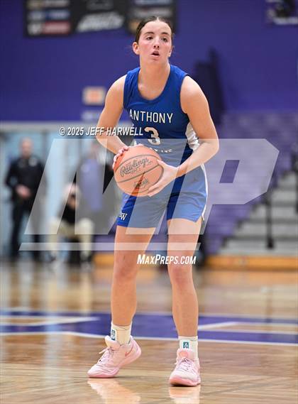 Thumbnail 2 in Anthony Wayne vs. Twinsburg (OHSAA Division 2 Regional Semifinal) photogallery.