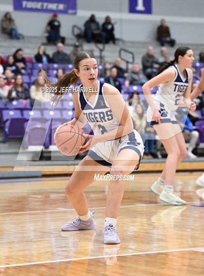 Thumbnail 3 in Anthony Wayne vs. Twinsburg (OHSAA Division 2 Regional Semifinal) photogallery.