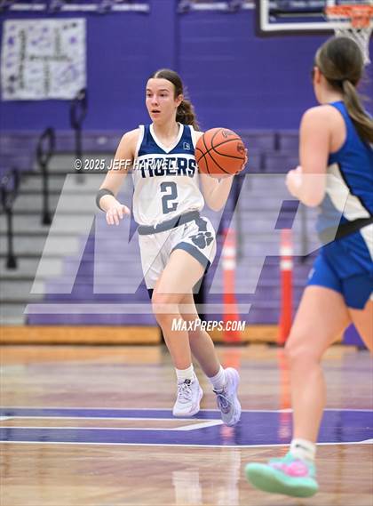 Thumbnail 3 in Anthony Wayne vs. Twinsburg (OHSAA Division 2 Regional Semifinal) photogallery.