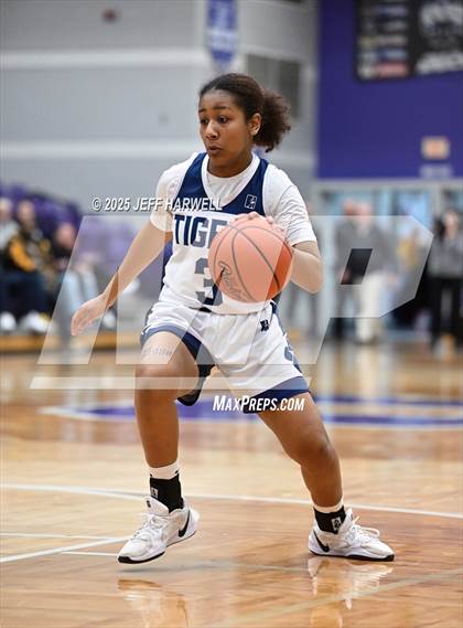 Thumbnail 2 in Anthony Wayne vs. Twinsburg (OHSAA Division 2 Regional Semifinal) photogallery.