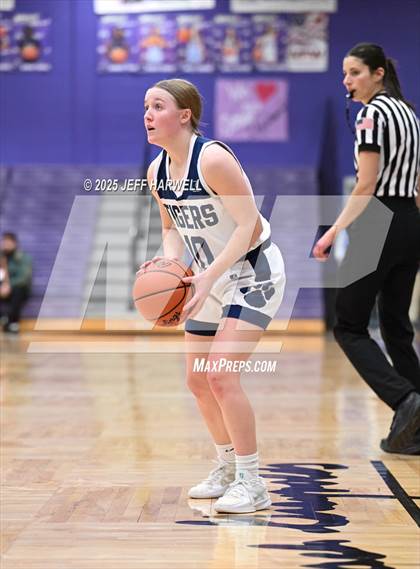 Thumbnail 3 in Anthony Wayne vs. Twinsburg (OHSAA Division 2 Regional Semifinal) photogallery.