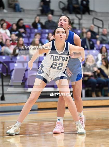 Thumbnail 1 in Anthony Wayne vs. Twinsburg (OHSAA Division 2 Regional Semifinal) photogallery.