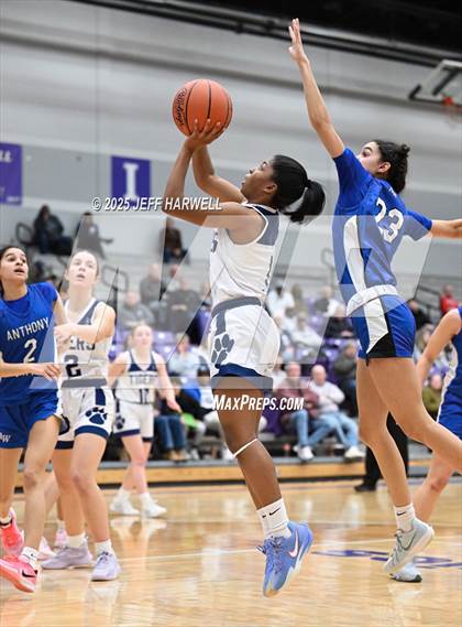 Thumbnail 3 in Anthony Wayne vs. Twinsburg (OHSAA Division 2 Regional Semifinal) photogallery.