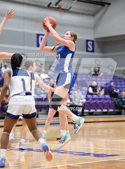 Thumbnail 1 in Anthony Wayne vs. Twinsburg (OHSAA Division 2 Regional Semifinal) photogallery.