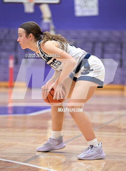 Thumbnail 2 in Anthony Wayne vs. Twinsburg (OHSAA Division 2 Regional Semifinal) photogallery.