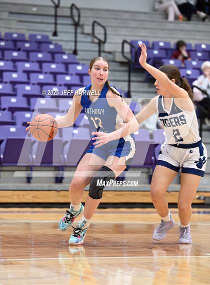 Thumbnail 1 in Anthony Wayne vs. Twinsburg (OHSAA Division 2 Regional Semifinal) photogallery.