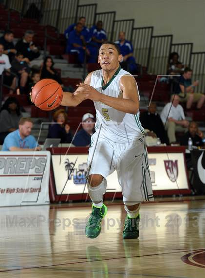 Thumbnail 3 in Long Beach Poly vs. Christian Brothers (MaxPreps Holiday Classic) photogallery.