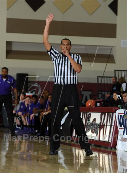 Thumbnail 2 in Long Beach Poly vs. Christian Brothers (MaxPreps Holiday Classic) photogallery.