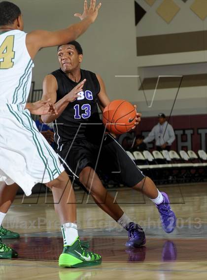 Thumbnail 1 in Long Beach Poly vs. Christian Brothers (MaxPreps Holiday Classic) photogallery.