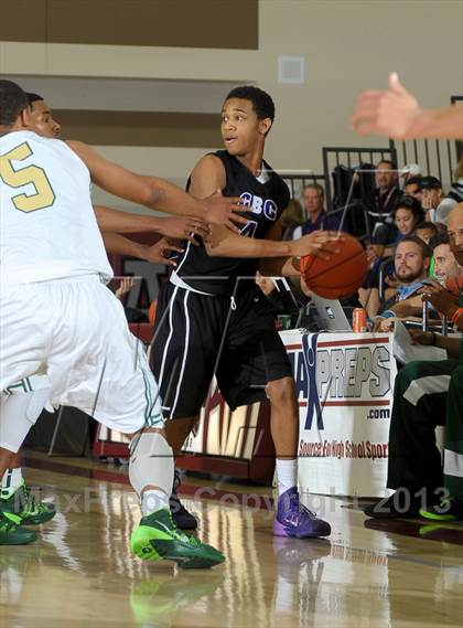 Thumbnail 1 in Long Beach Poly vs. Christian Brothers (MaxPreps Holiday Classic) photogallery.