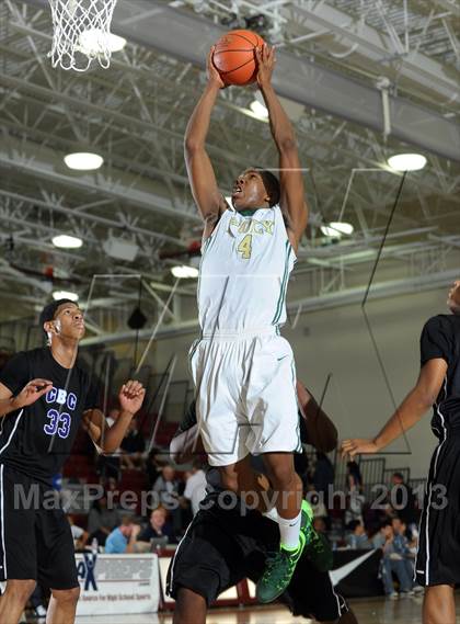 Thumbnail 3 in Long Beach Poly vs. Christian Brothers (MaxPreps Holiday Classic) photogallery.