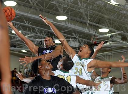 Thumbnail 2 in Long Beach Poly vs. Christian Brothers (MaxPreps Holiday Classic) photogallery.