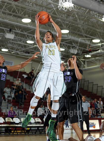 Thumbnail 1 in Long Beach Poly vs. Christian Brothers (MaxPreps Holiday Classic) photogallery.