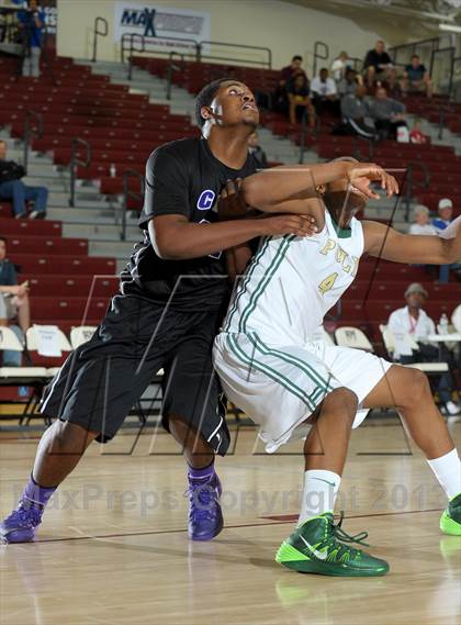 Thumbnail 3 in Long Beach Poly vs. Christian Brothers (MaxPreps Holiday Classic) photogallery.