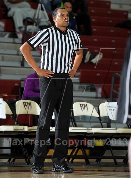 Thumbnail 3 in Long Beach Poly vs. Christian Brothers (MaxPreps Holiday Classic) photogallery.