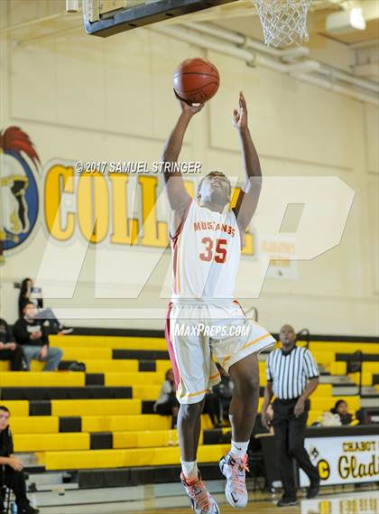Thumbnail 1 in Central vs. Lincoln (Warren Morse Memorial Showcase) photogallery.