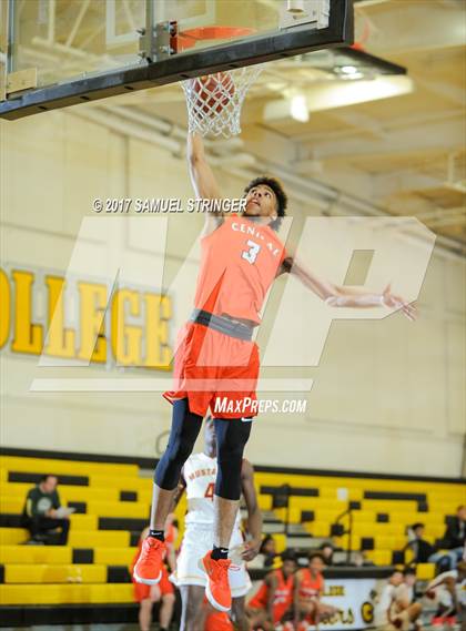Thumbnail 1 in Central vs. Lincoln (Warren Morse Memorial Showcase) photogallery.