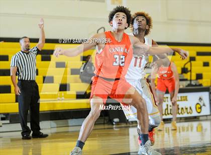Thumbnail 2 in Central vs. Lincoln (Warren Morse Memorial Showcase) photogallery.