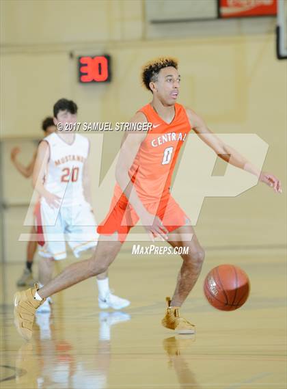 Thumbnail 3 in Central vs. Lincoln (Warren Morse Memorial Showcase) photogallery.