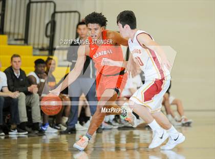 Thumbnail 3 in Central vs. Lincoln (Warren Morse Memorial Showcase) photogallery.