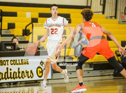Thumbnail 3 in Central vs. Lincoln (Warren Morse Memorial Showcase) photogallery.