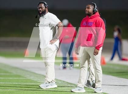 Thumbnail 2 in Kashmere @ Wheatley photogallery.