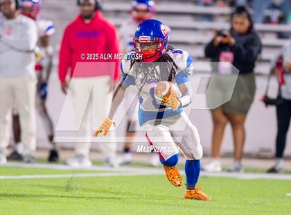 Thumbnail 2 in Kashmere @ Wheatley photogallery.