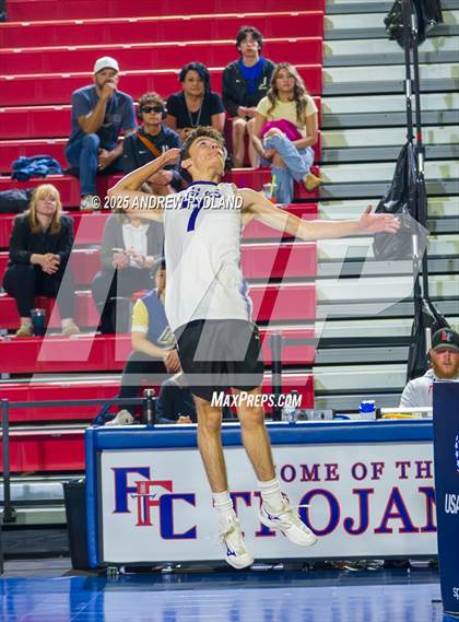 Thumbnail 2 in Stargate School vs. Denver Waldorf (CHSAA 4A Round 2) photogallery.