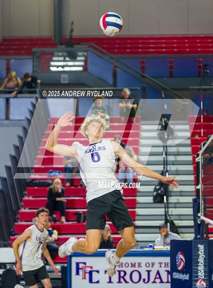 Thumbnail 1 in Stargate School vs. Denver Waldorf (CHSAA 4A Round 2) photogallery.