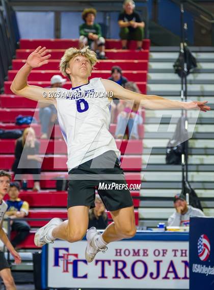 Thumbnail 3 in Stargate School vs. Denver Waldorf (CHSAA 4A Round 2) photogallery.