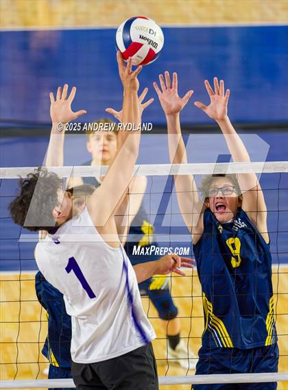 Thumbnail 3 in Stargate School vs. Denver Waldorf (CHSAA 4A Round 2) photogallery.