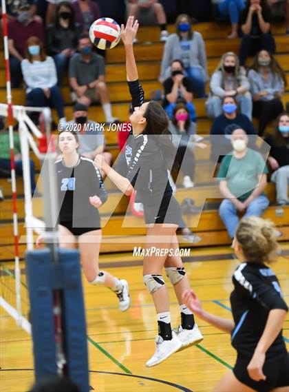 Thumbnail 2 in Deer Valley vs. Flagstaff (AIA 4A Quarterfinal) photogallery.