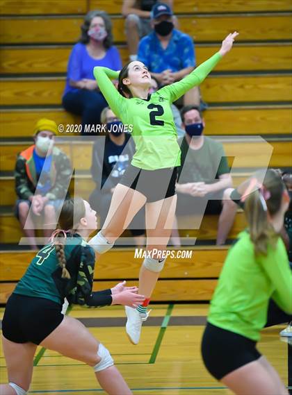 Thumbnail 1 in Deer Valley vs. Flagstaff (AIA 4A Quarterfinal) photogallery.