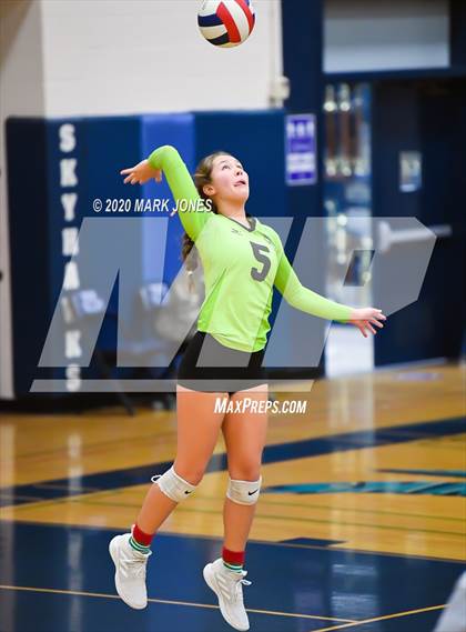 Thumbnail 1 in Deer Valley vs. Flagstaff (AIA 4A Quarterfinal) photogallery.