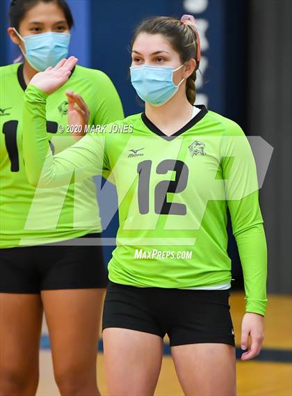 Thumbnail 3 in Deer Valley vs. Flagstaff (AIA 4A Quarterfinal) photogallery.