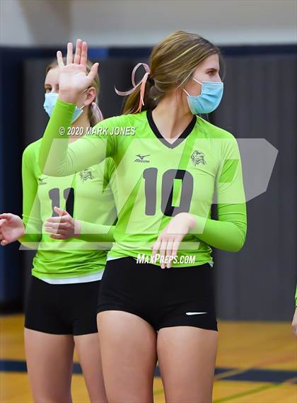 Thumbnail 1 in Deer Valley vs. Flagstaff (AIA 4A Quarterfinal) photogallery.