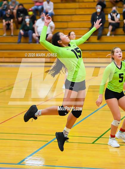 Thumbnail 3 in Deer Valley vs. Flagstaff (AIA 4A Quarterfinal) photogallery.