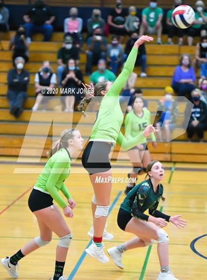 Thumbnail 2 in Deer Valley vs. Flagstaff (AIA 4A Quarterfinal) photogallery.