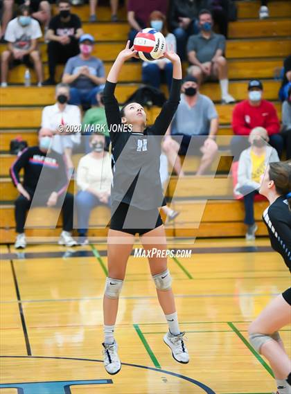 Thumbnail 2 in Deer Valley vs. Flagstaff (AIA 4A Quarterfinal) photogallery.