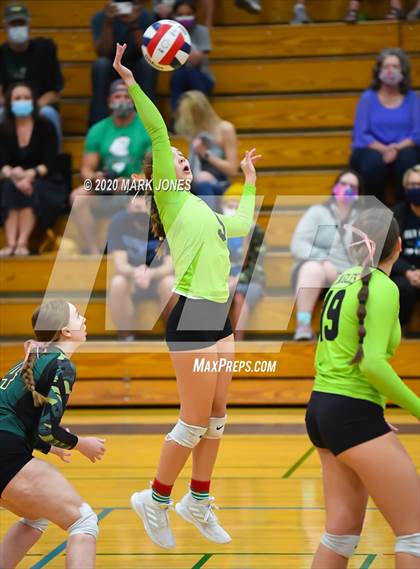 Thumbnail 1 in Deer Valley vs. Flagstaff (AIA 4A Quarterfinal) photogallery.