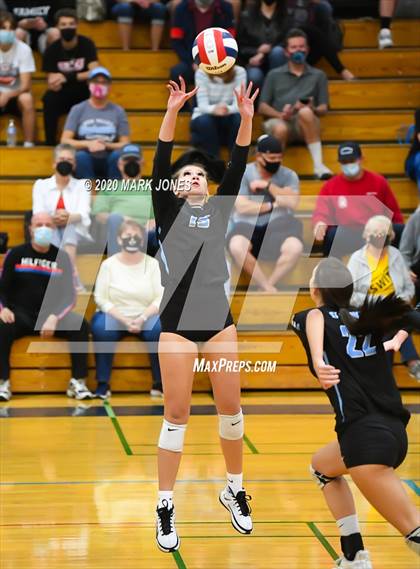 Thumbnail 3 in Deer Valley vs. Flagstaff (AIA 4A Quarterfinal) photogallery.
