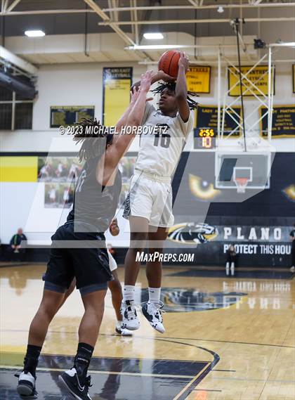 Thumbnail 3 in Hebron @ Plano East photogallery.