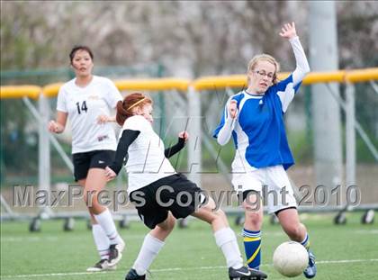 Thumbnail 2 in River City vs. Pioneer photogallery.