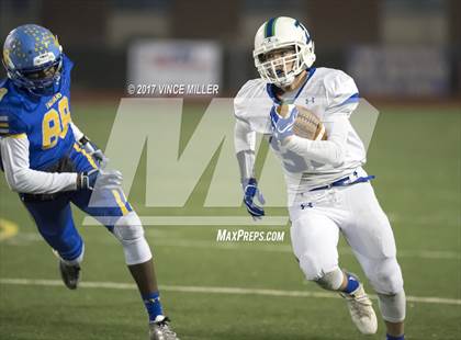 Thumbnail 2 in Liberty vs. Fife (WIAA 2A 1st Round) photogallery.