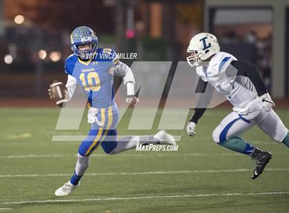 Thumbnail 1 in Liberty vs. Fife (WIAA 2A 1st Round) photogallery.